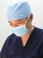 グランクリニック院長 中村 恭介